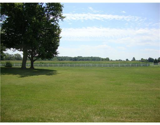 944 East Loy Road Piqua, OH 45356 - Photo 8 of 9