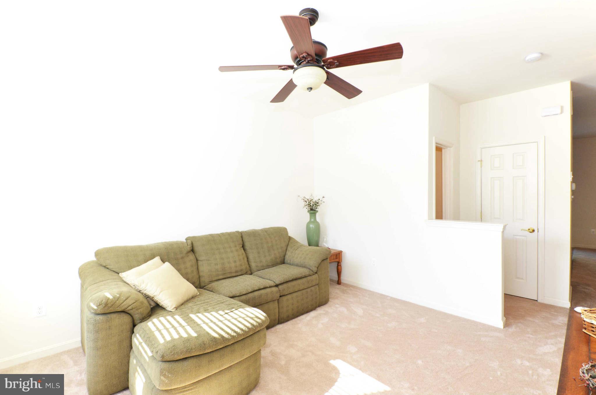 702 Rustic Court Perryville, MD 21903 - Photo 2 of 30 Living Room