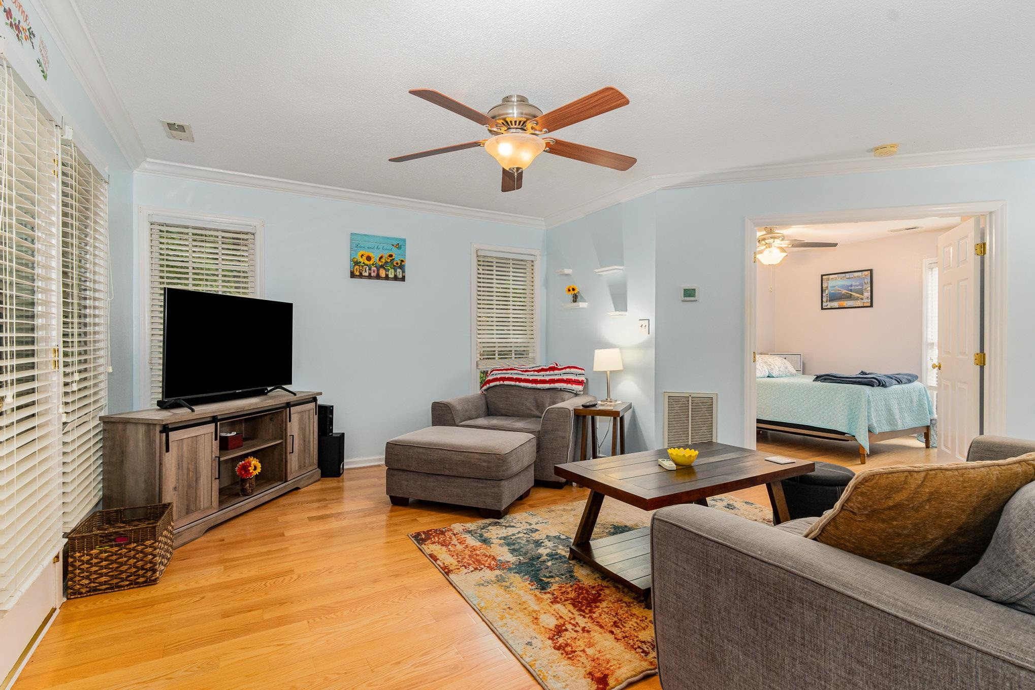 1100 Cotswold Court Raleigh, NC 27609 - Photo 4 of 12 Photo 4