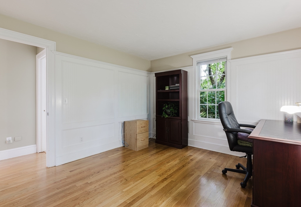 289 Quaker Meetinghouse Road Sandwich, MA 02537 - Photo 11 of 31 Gallery Image 11