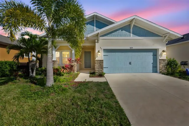 $450,000 | 5839 Silver Sun Drive, Apollo Beach, FL 33572