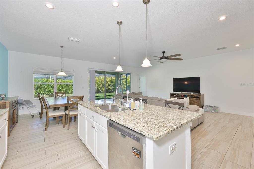 5839 Silver Sun Drive Apollo Beach, FL 33572 - Photo 11 of 49