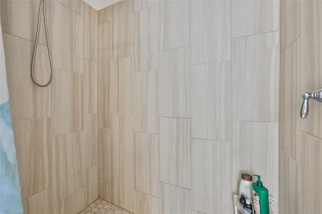 $450,000 | 5839 Silver Sun Drive, Apollo Beach, FL 33572