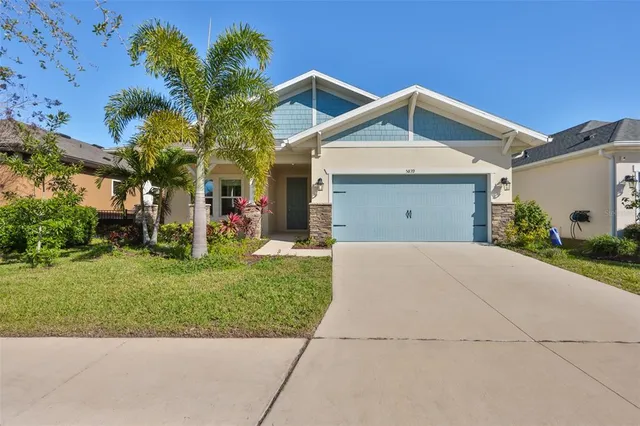 $450,000 | 5839 Silver Sun Drive, Apollo Beach, FL 33572
