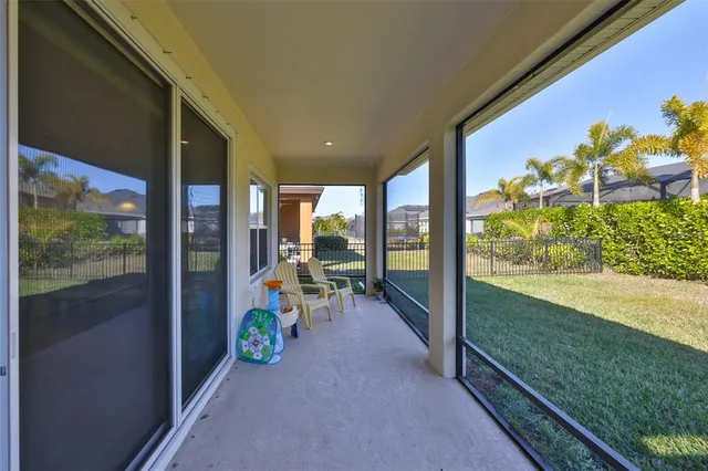 $450,000 | 5839 Silver Sun Drive, Apollo Beach, FL 33572