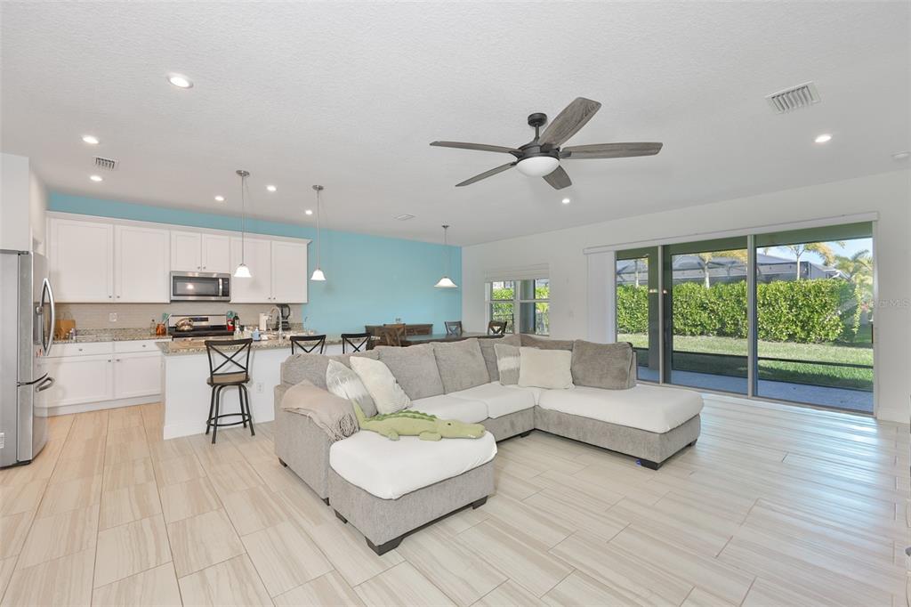 5839 Silver Sun Drive Apollo Beach, FL 33572 - Photo 9 of 49