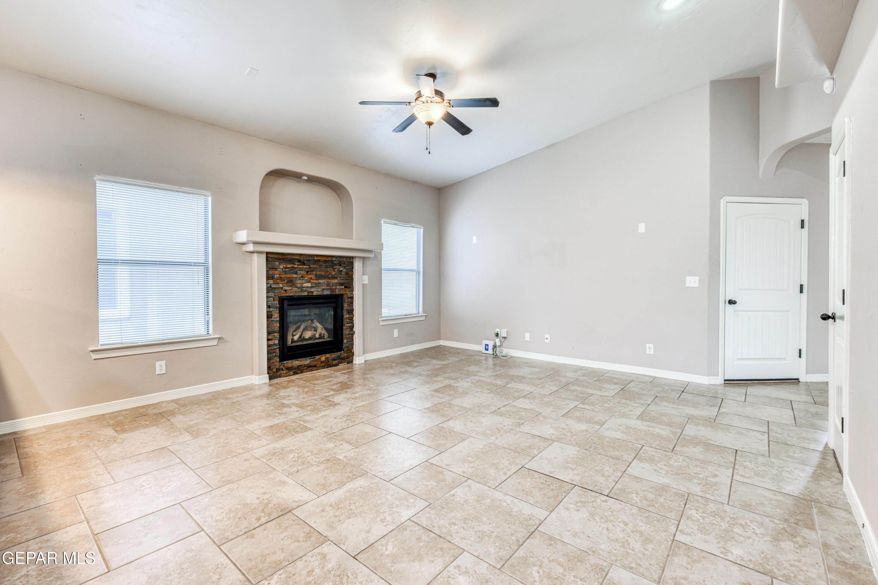 14209 Rattler Point Drive El Paso, TX 79938 - Photo 22 of 54 362A5513_HDR