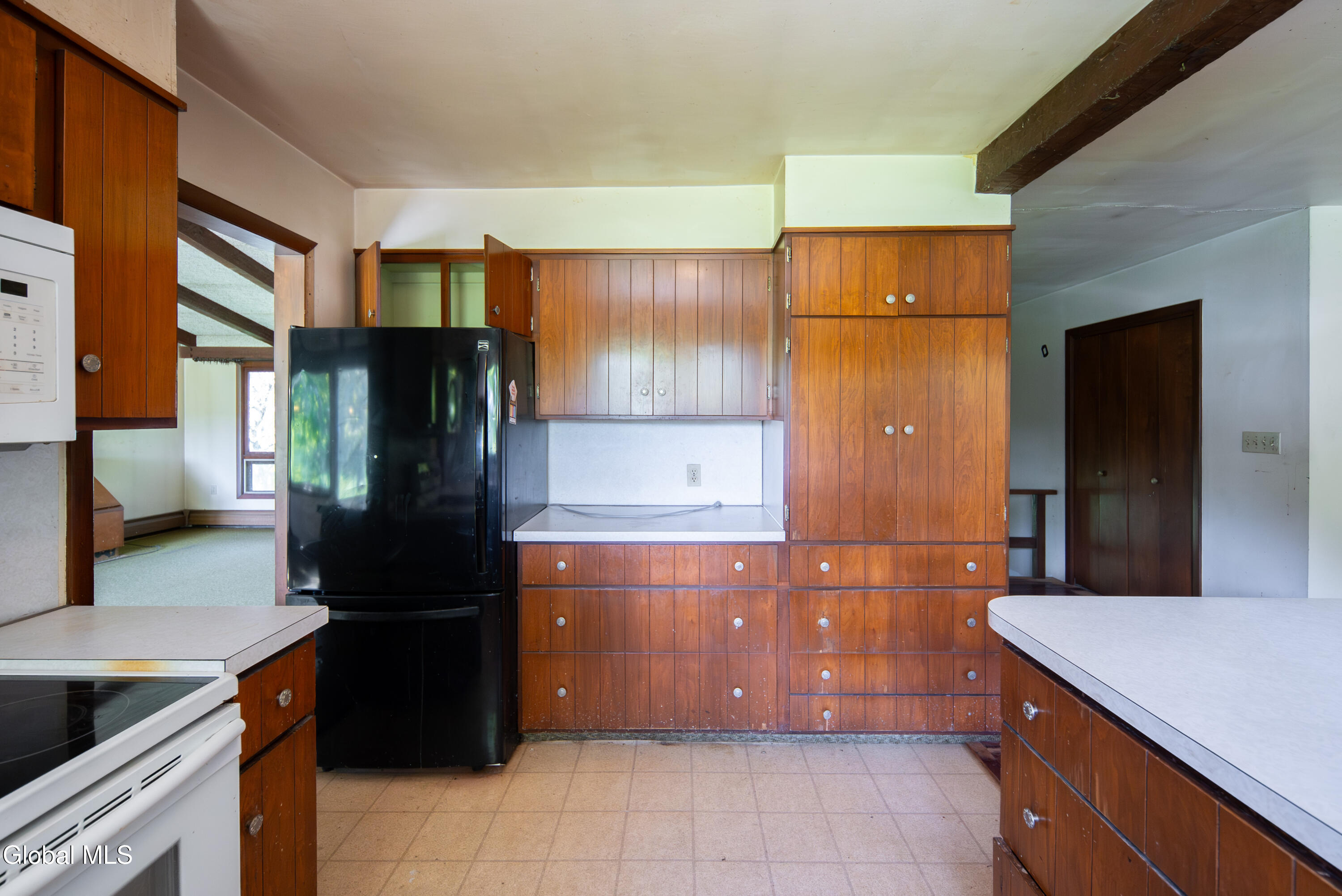40 Rutkiewicz Road Ravena, NY 12143 - Photo 9 of 89 006