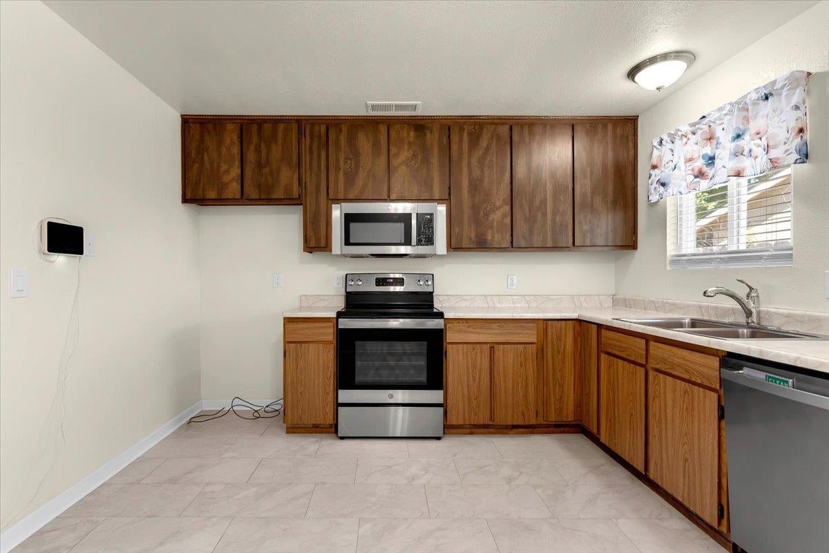 2168 North Street Corning, CA 96021 - Photo 10 of 33 Gallery Image 10