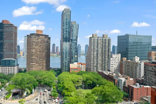 $459,000 | 225 East 36th Street, Unit 15A | Murray Hill