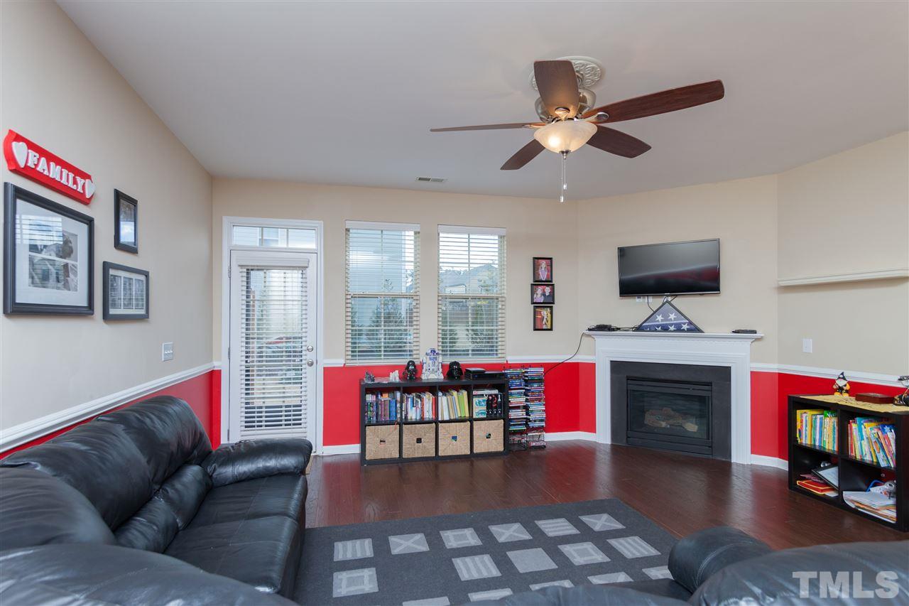 757 Wickham Ridge Road Apex, NC 27539 - Photo 4 of 25