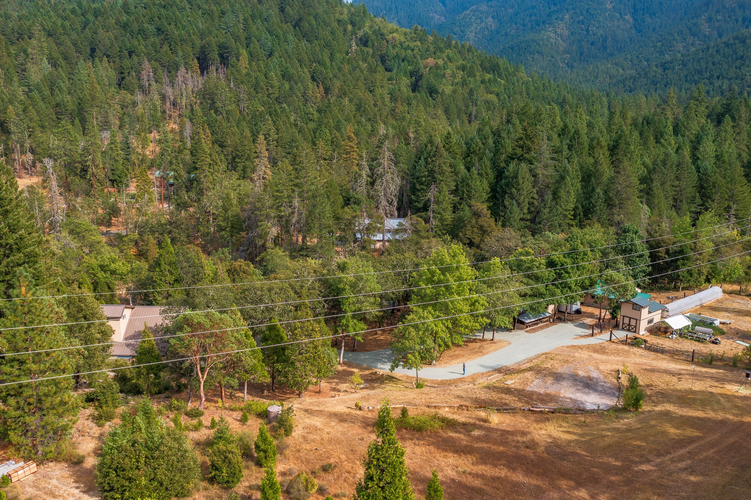 2906 Winona Road Grants Pass, OR 97526 - Photo 65 of 70 57