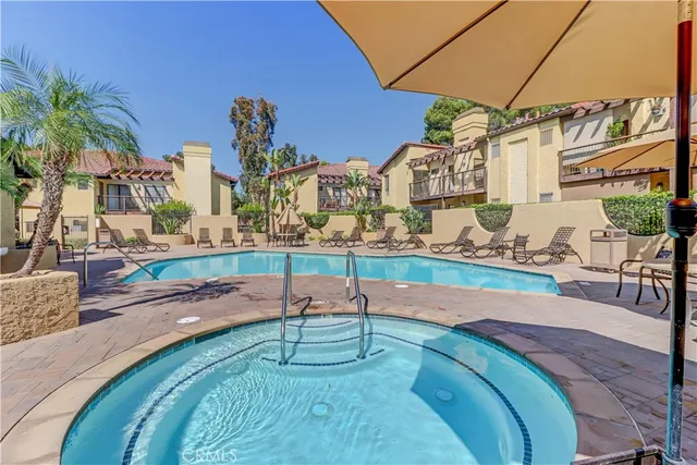 $550,000 | 25541 Indian Hill Lane, Unit O, Laguna Hills, CA 92653