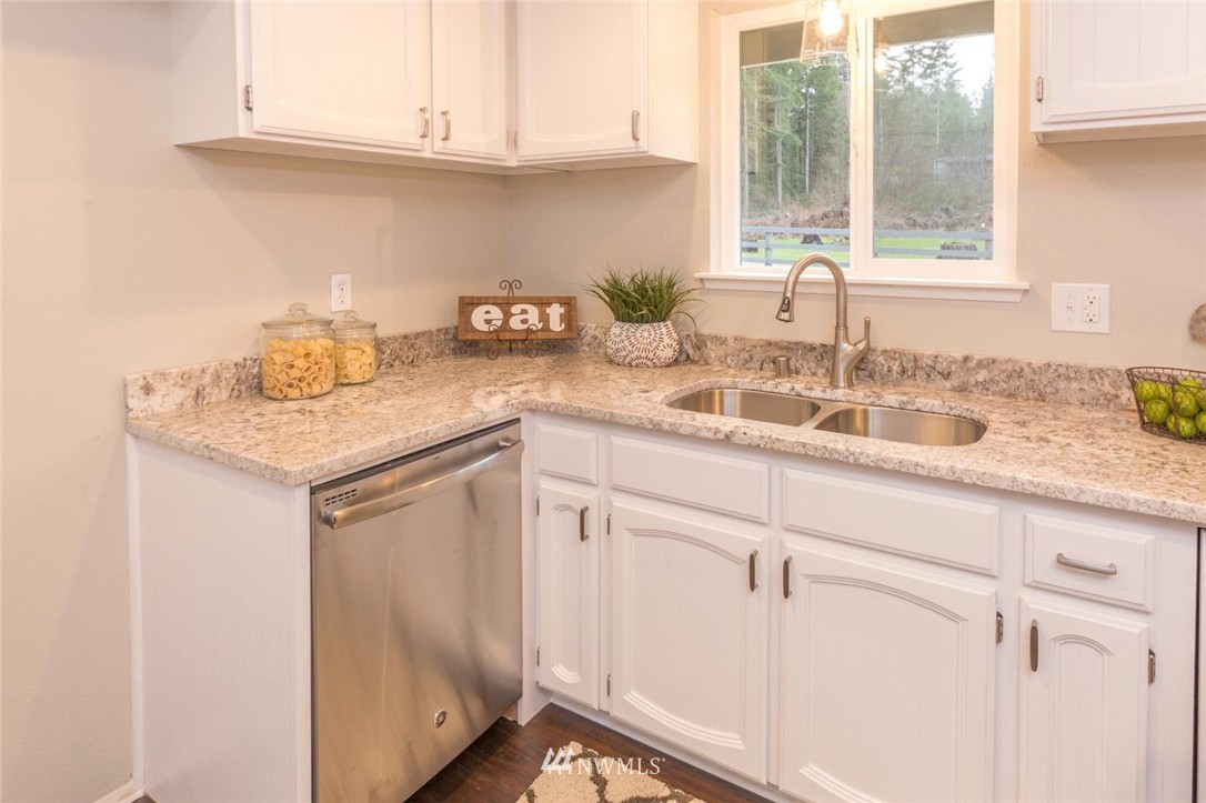 13040 Madrona Road Southwest Port Orchard, WA 98367 - Photo 11 of 25 Gallery Image 11