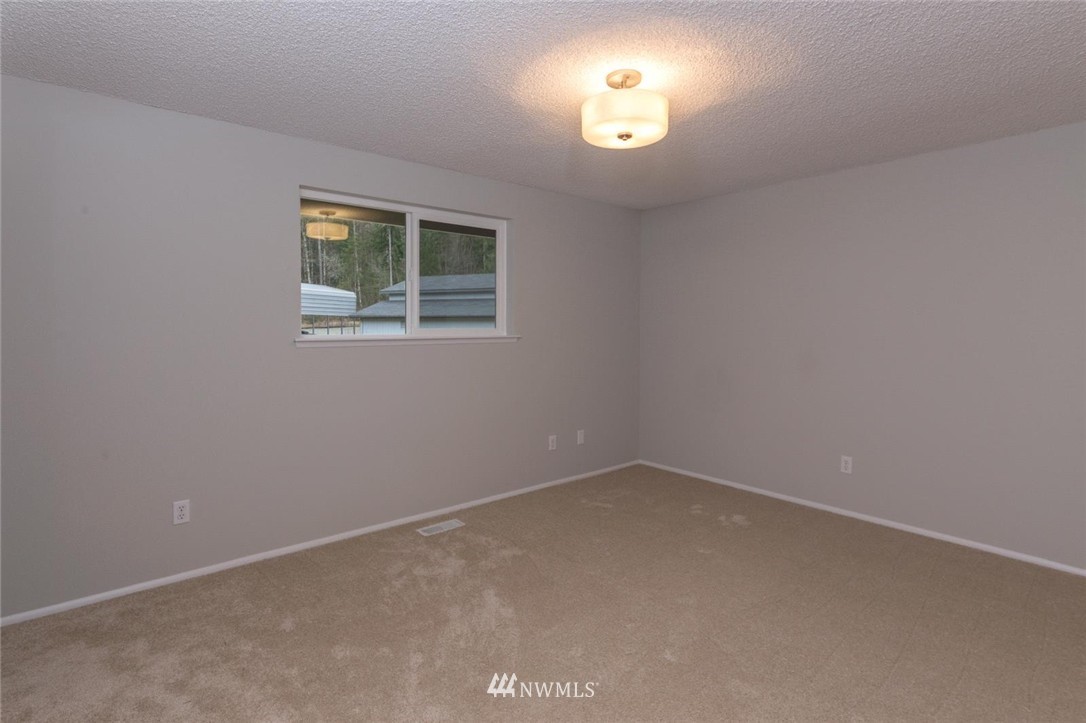13040 Madrona Road Southwest Port Orchard, WA 98367 - Photo 14 of 25 Gallery Image 14