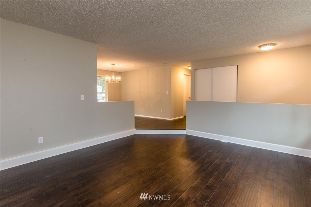 13040 Madrona Road Southwest Port Orchard, WA 98367 - Photo 8 of 25 Gallery Image 8