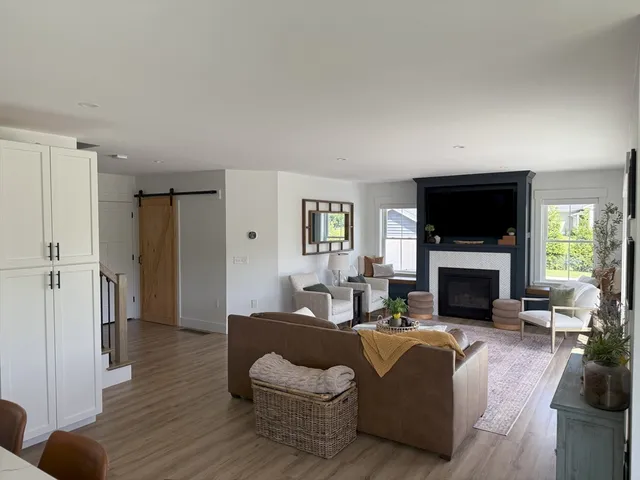 $1,050,000 | Lot 1 Jeffrey Lane, West Bridgewater, MA 02379