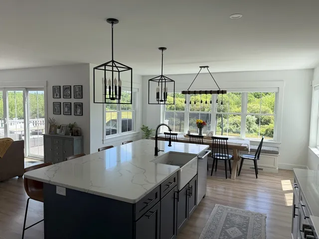 $1,050,000 | Lot 1 Jeffrey Lane, West Bridgewater, MA 02379