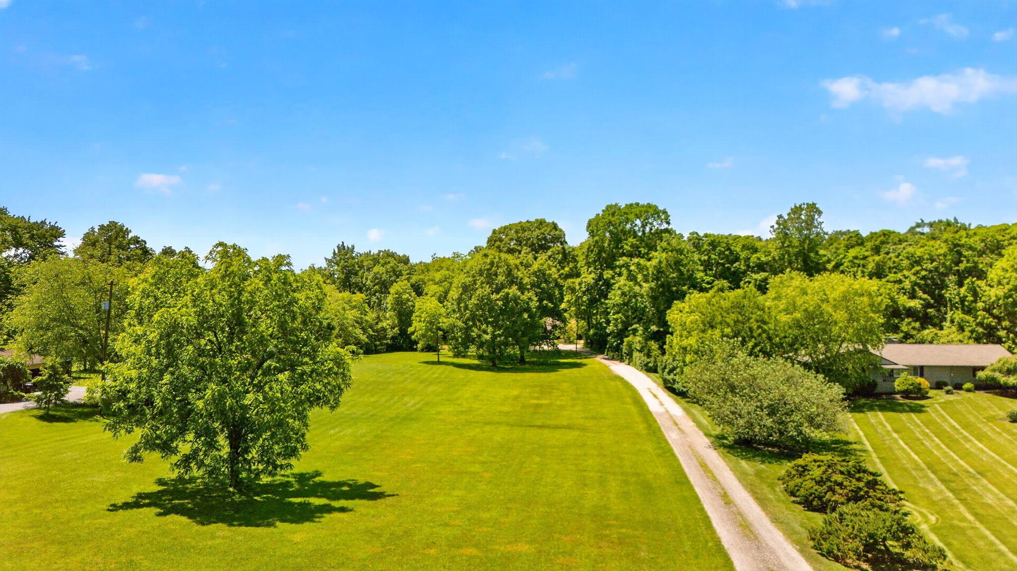 3951 Clotts Road Columbus, OH 43230 - Photo 37 of 37 36 - From the Street