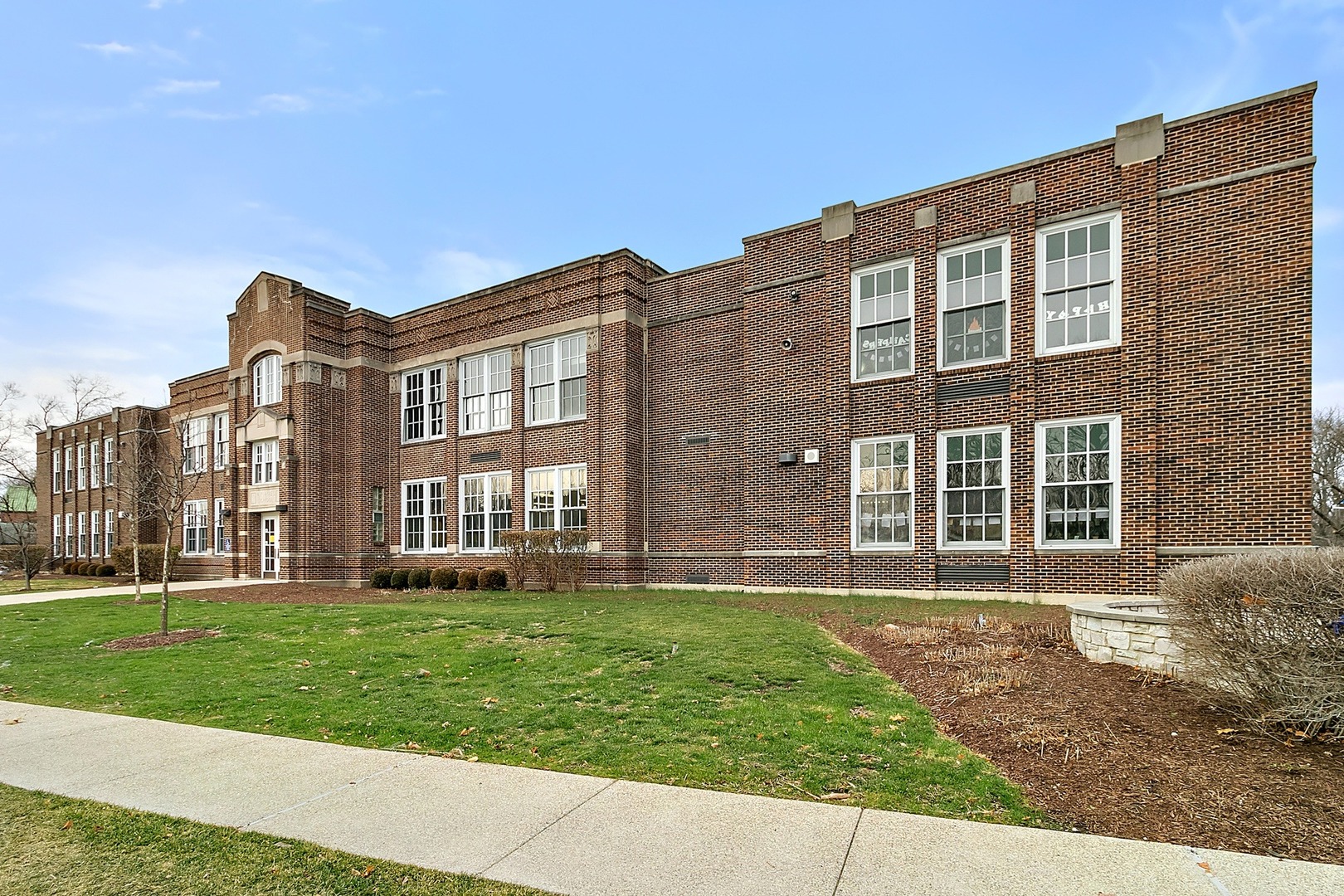 413 Des Plaines Avenue Riverside, IL 60546 - Photo 35 of 38