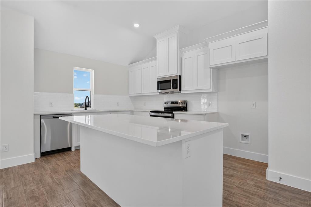 1097 Colt Road Springtown, TX 76082 - Photo 19 of 38 Gallery Image 19
