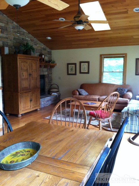 2490 Watauga River Road Sugar Grove, NC 28679 - Photo 7 of 20 Gallery Image 7
