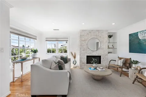 $2,100,000 | 1133 8th Street, Hermosa Beach, CA 90254