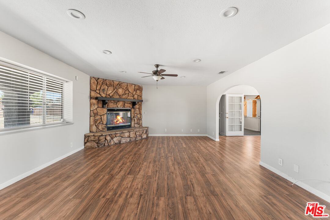 15361 Mondamon Road Apple Valley, CA 92307 - Photo 15 of 56