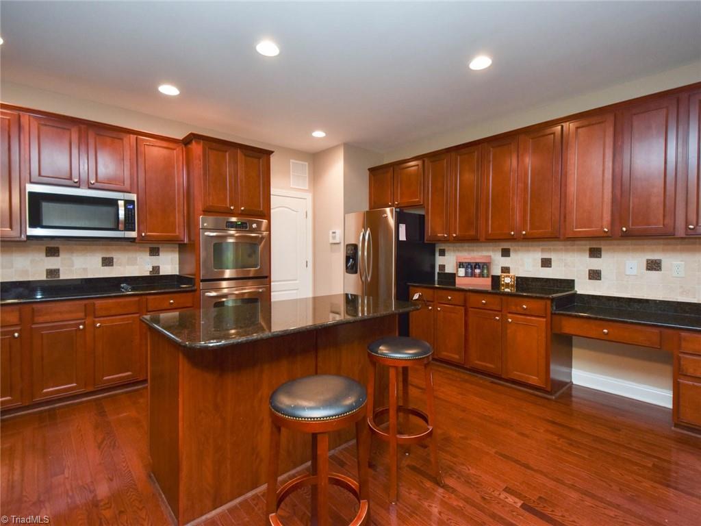 8523 Julina Drive Oak Ridge, NC 27310 - Photo 9 of 48