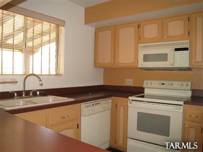 6870 North Cascade Spring Place Tucson, AZ 85718 - Photo 8 of 22