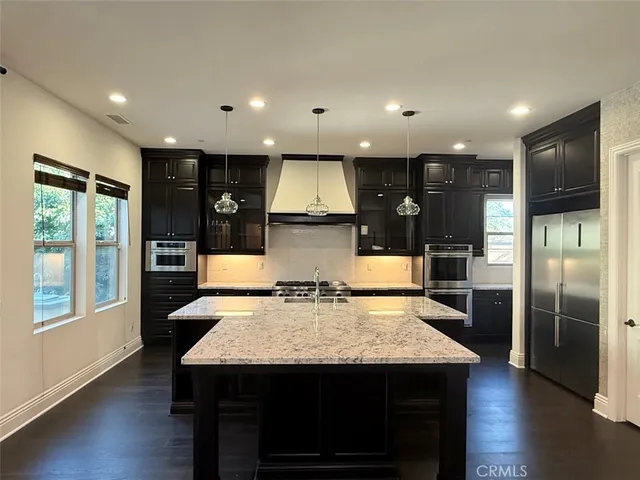 $7,900 | 38 Stafford Place, Tustin, CA 92782