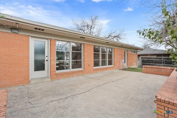 $299,000 | 2305 North 15th Street, Temple, TX 76501