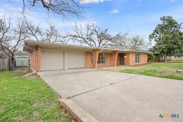 $299,000 | 2305 North 15th Street, Temple, TX 76501