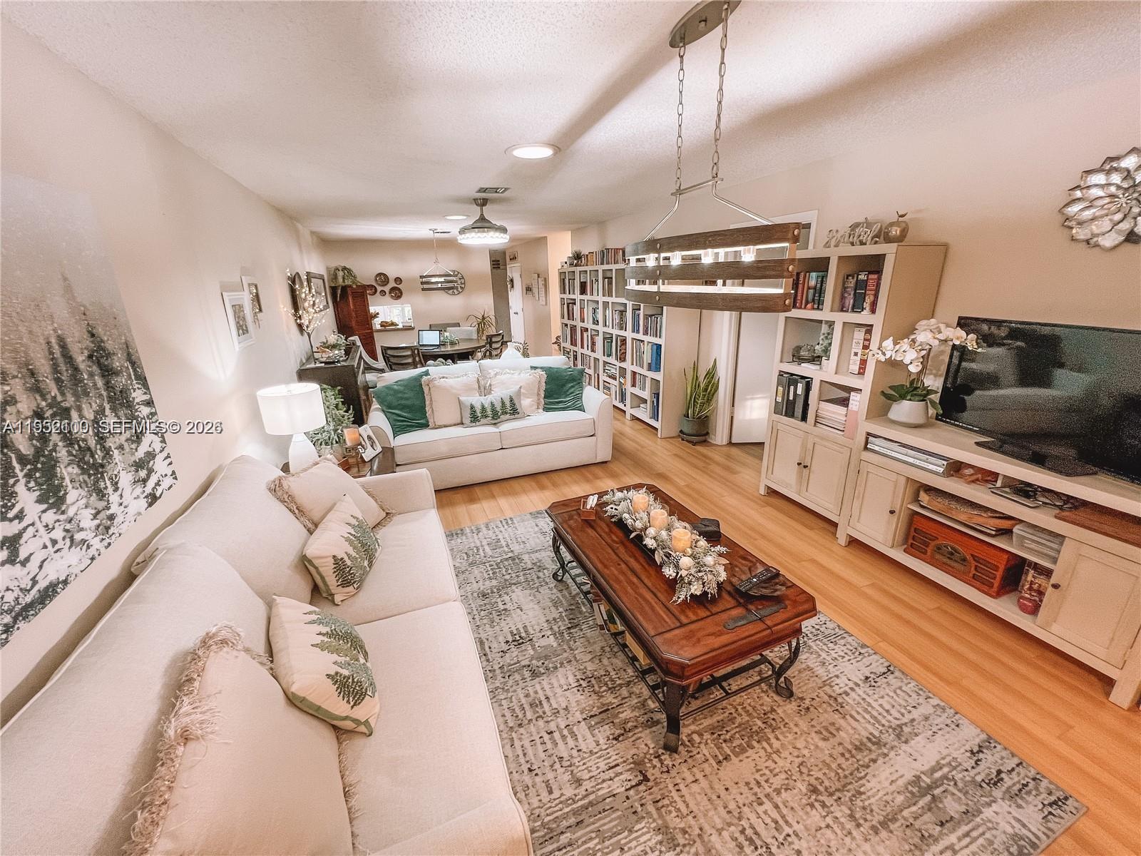 319 Colony Lane, Unit B Fort Pierce, FL 34982 - Photo 3 of 39