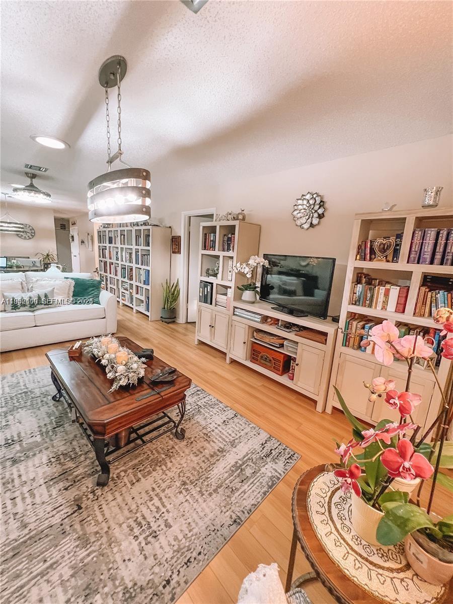 319 Colony Lane, Unit B Fort Pierce, FL 34982 - Photo 5 of 39