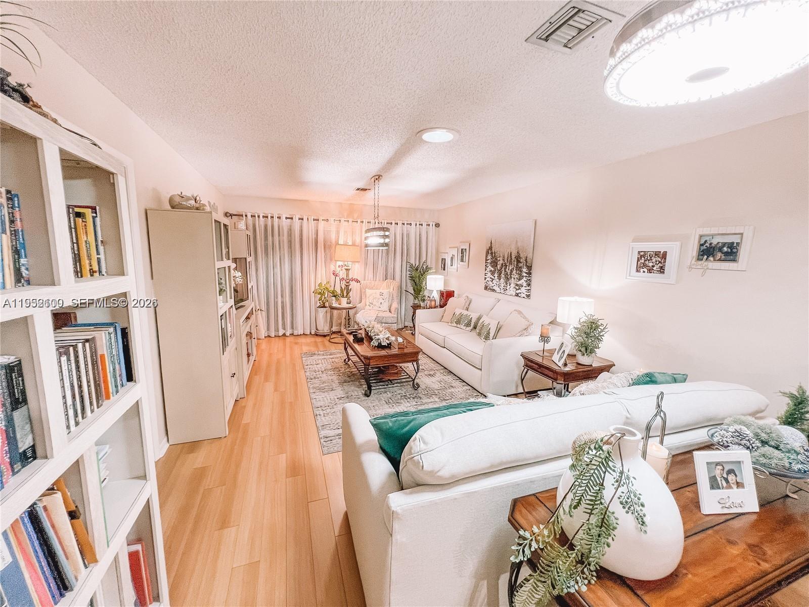 319 Colony Lane, Unit B Fort Pierce, FL 34982 - Photo 7 of 39