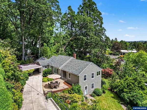 $750,000 | 11 Northwest Edgewood Drive, Corvallis, OR 97330