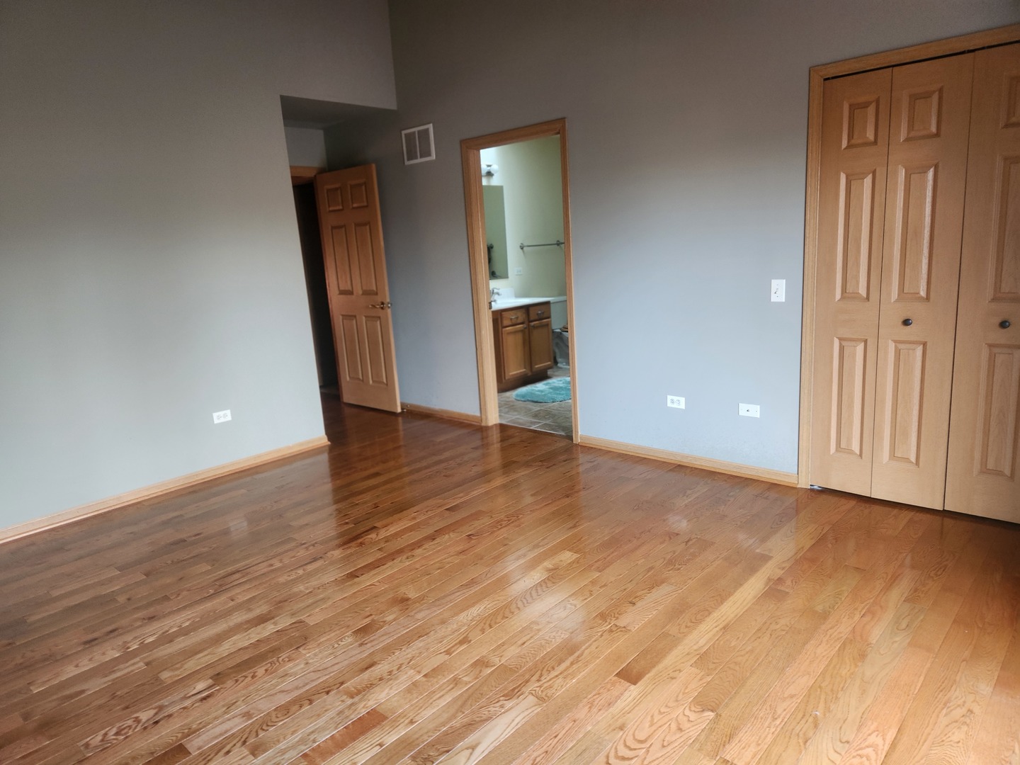 122 South Hankes Road Aurora, IL 60506 - Photo 15 of 24 Gallery Image 15