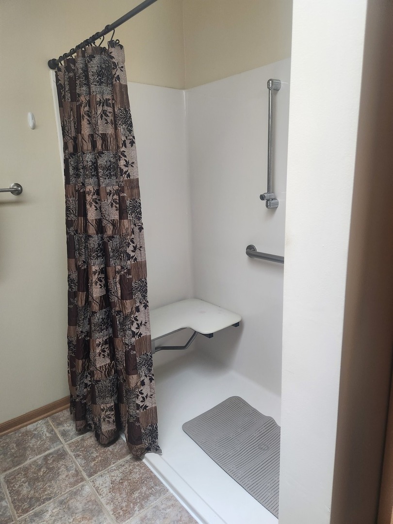 122 South Hankes Road Aurora, IL 60506 - Photo 17 of 24 Gallery Image 17