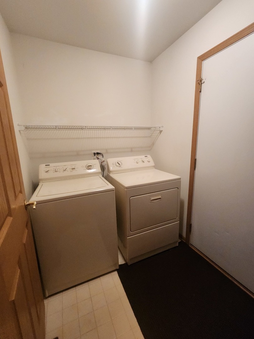 122 South Hankes Road Aurora, IL 60506 - Photo 22 of 24 Gallery Image 22