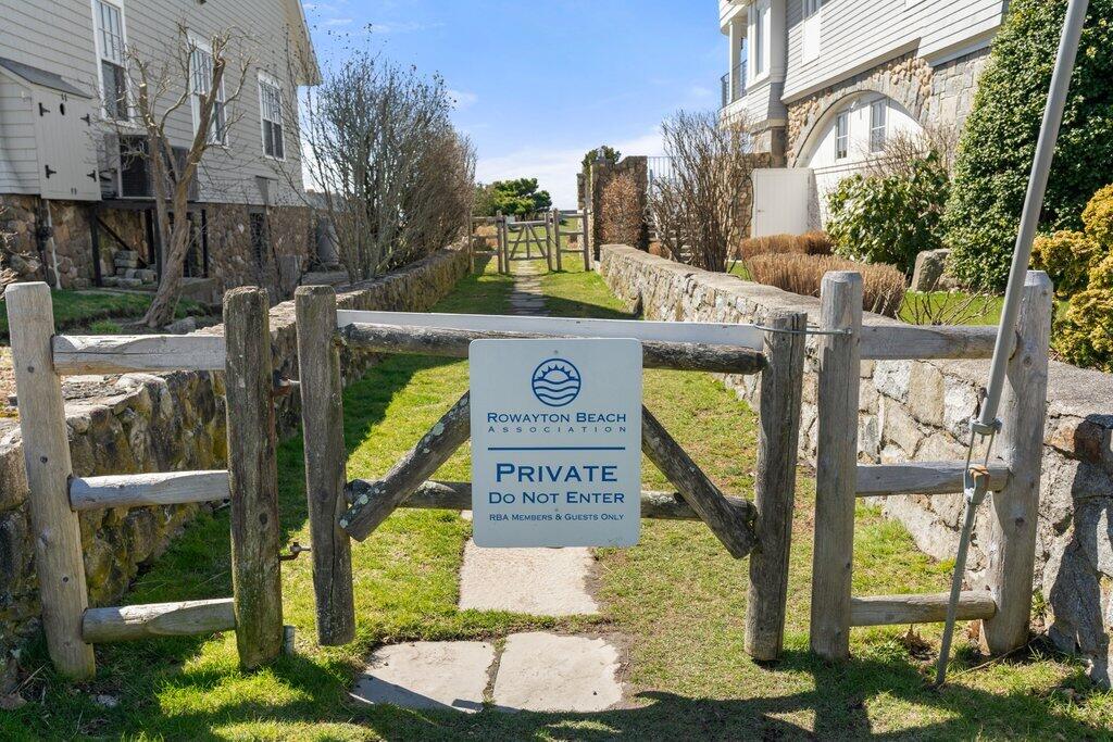 17 Meridian Road Rowayton, CT 06853 - Photo 36 of 40 a sign that is on the side of a building