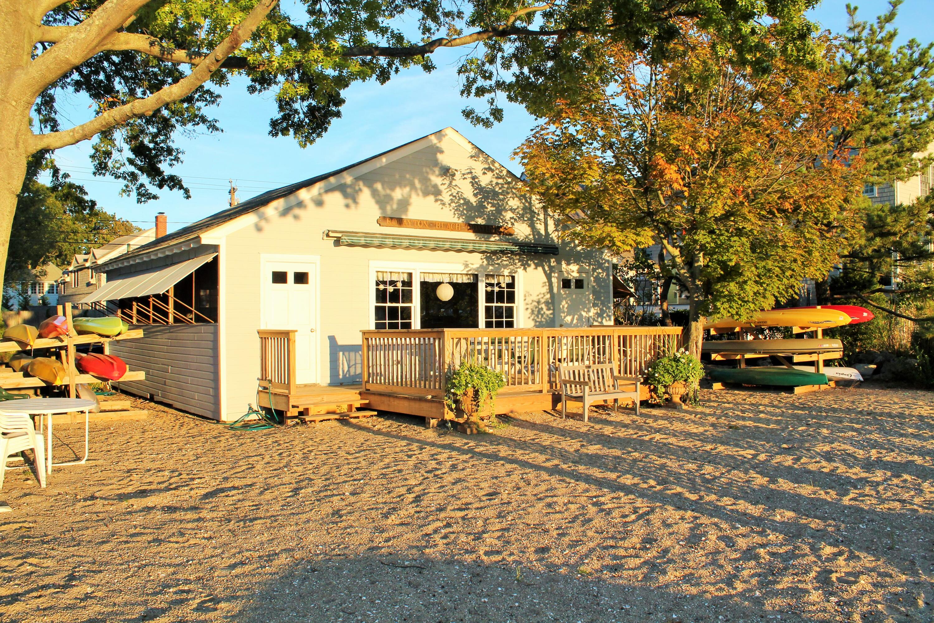 17 Meridian Road Rowayton, CT 06853 - Photo 40 of 40 a view of outdoor space with seating area