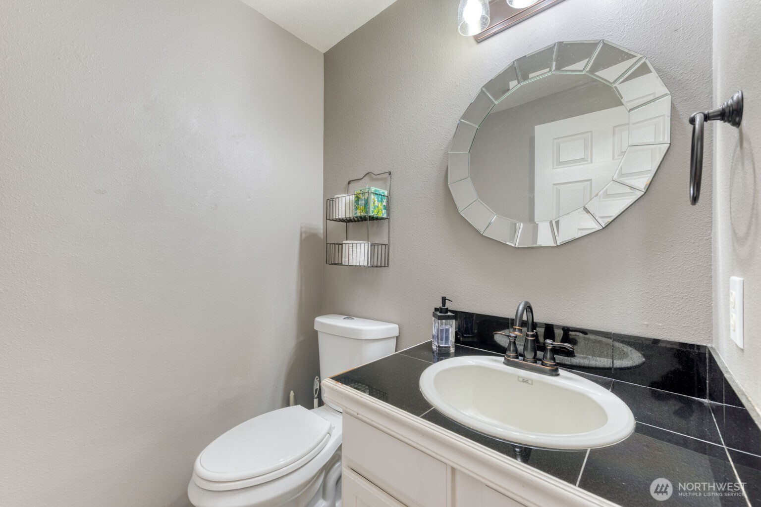 18427 Brandywine Court Southwest Rochester, WA 98579 - Photo 12 of 40