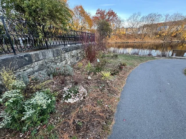 $375,000 | 31 Merrill Street, Lowell, MA 01852