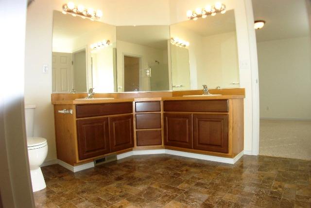 2927 South Chapman Road Greenacres, WA 99016 - Photo 6 of 9