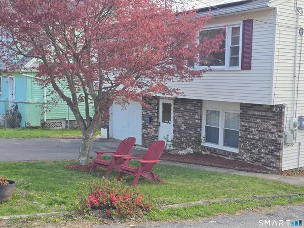 $299,999 | 118 Norton Street, Waterbury, CT 06708