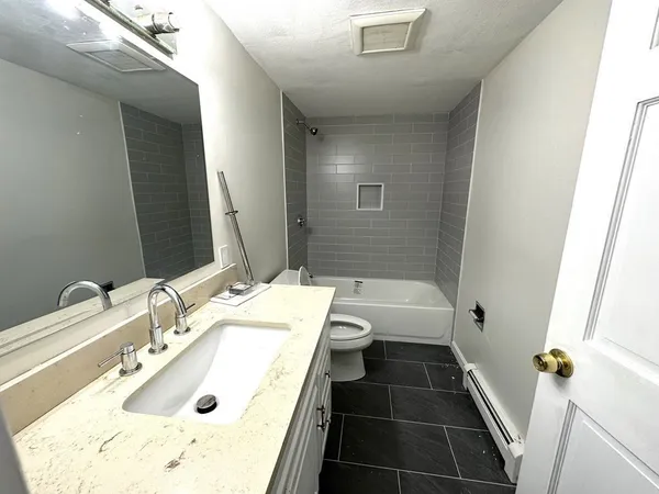 $3,400 | 3 Gordon Street, Unit 2, Boston, MA 02134
