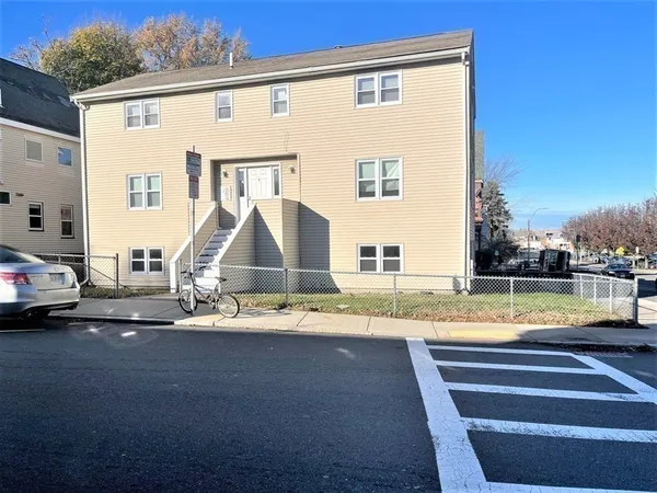 $3,400 | 3 Gordon Street, Unit 2, Boston, MA 02134