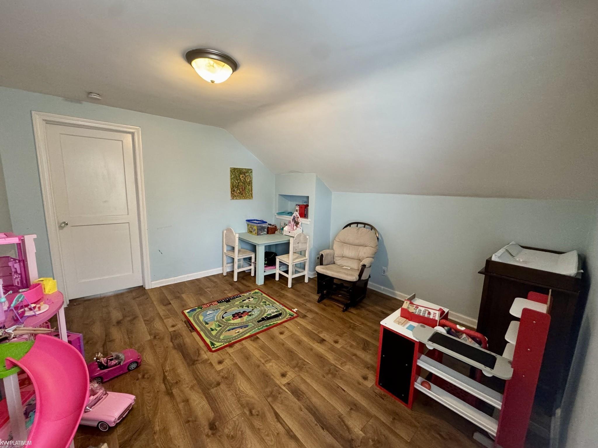 1120 Vernier Road Grosse Pointe Woods, MI 48236 - Photo 19 of 32