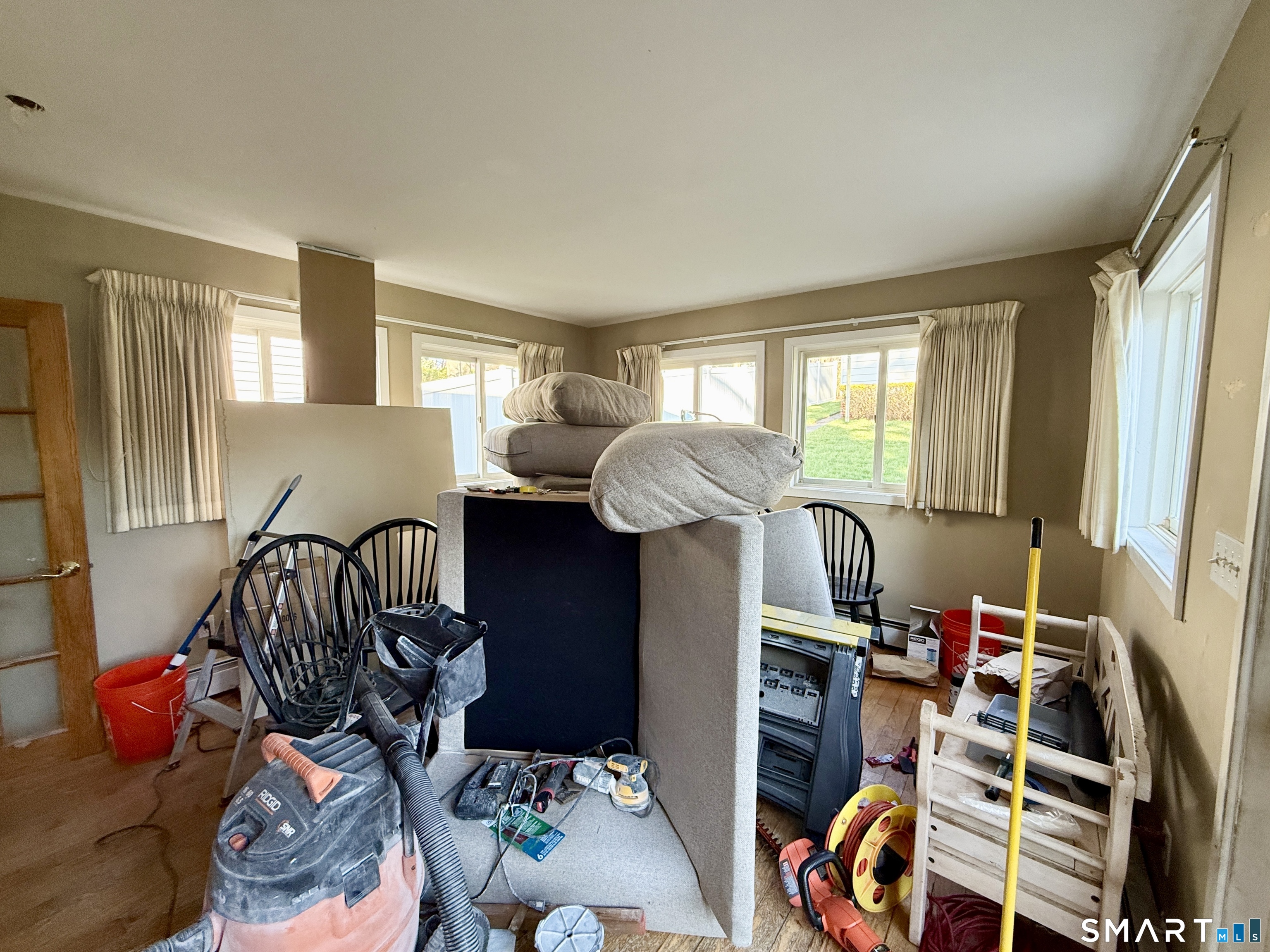 197 Kneeland Road New Haven, CT 06512 - Photo 18 of 33